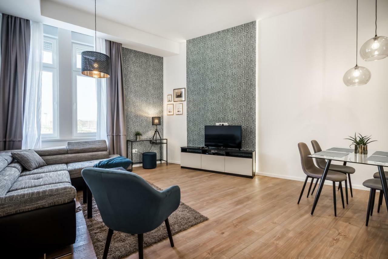 Bpr Thrill Design Home With A/C Budapest Luaran gambar