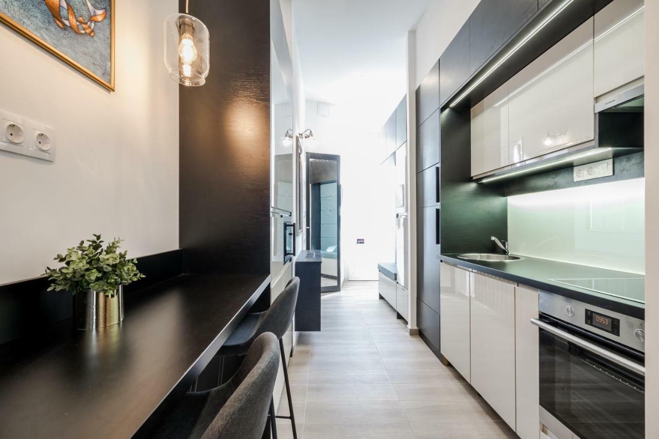 Bpr Thrill Design Home With A/C Budapest Luaran gambar